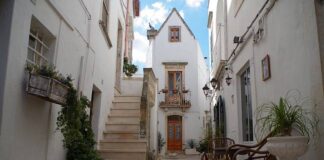 Locorotondo ed i suoi Trulli locorotondo
