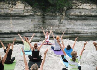Fiemme Namaste’ Festival, lo yoga open air nel cuore delle dolomiti yoga festival