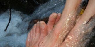 Piedi freddi in estate consigli e rimedi per i piedi freddi in estate